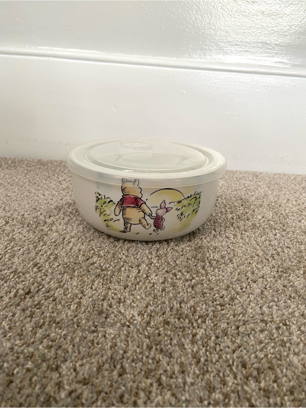 Disney Winnie the Pooh Ceramic Storage Bowl Container W/ Pressure Lid